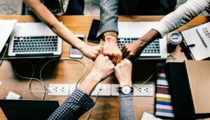 ایجاد روابط صمیمی